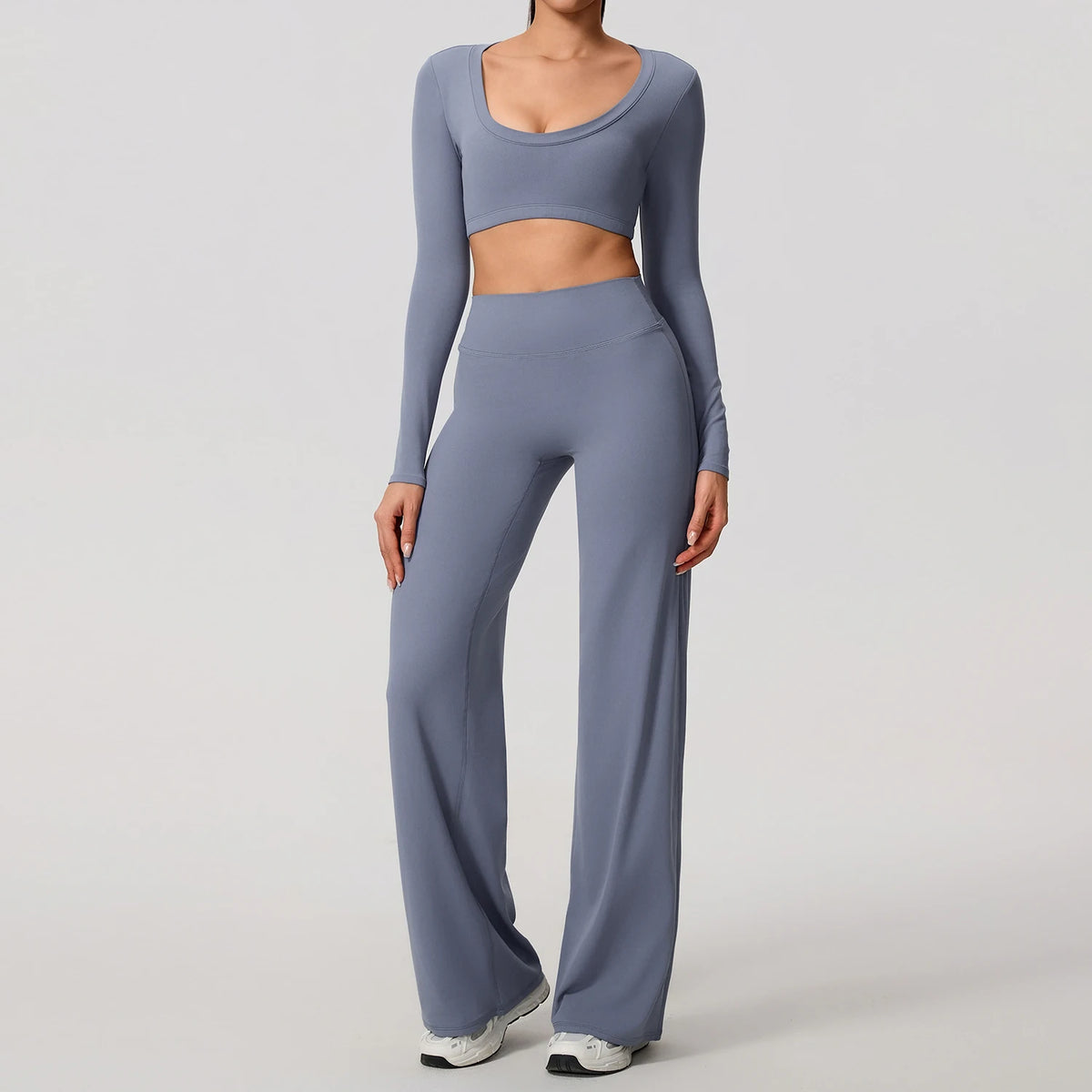 Summer workout set for women with a lightweight and breathable design